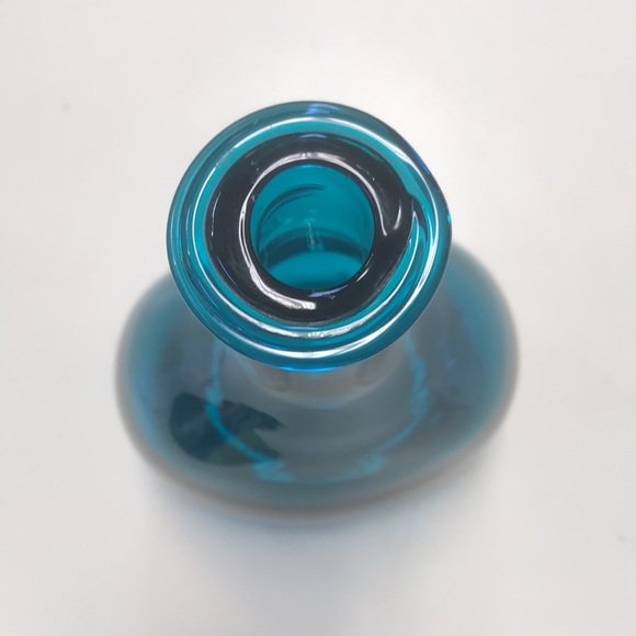 Vintage Scandinavian Blue Glass Hand‎ Blown Vase - Picture 2 of 4